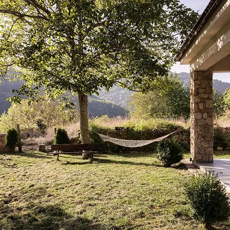 Hidden Stone Chalet Zarouhla Exterior photo